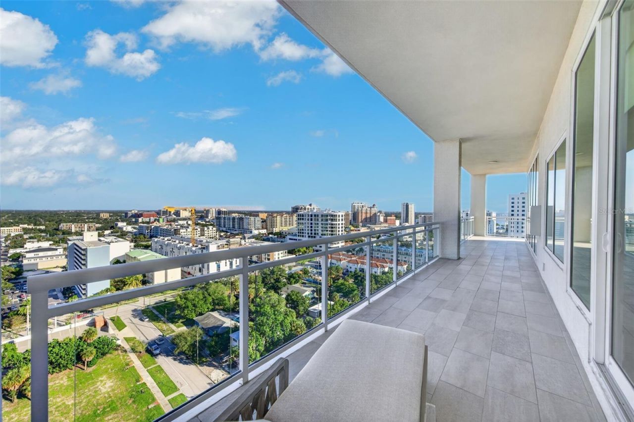 540 N Tamiami Trail, Unit 1604, Sarasota, FL 34236 Photo