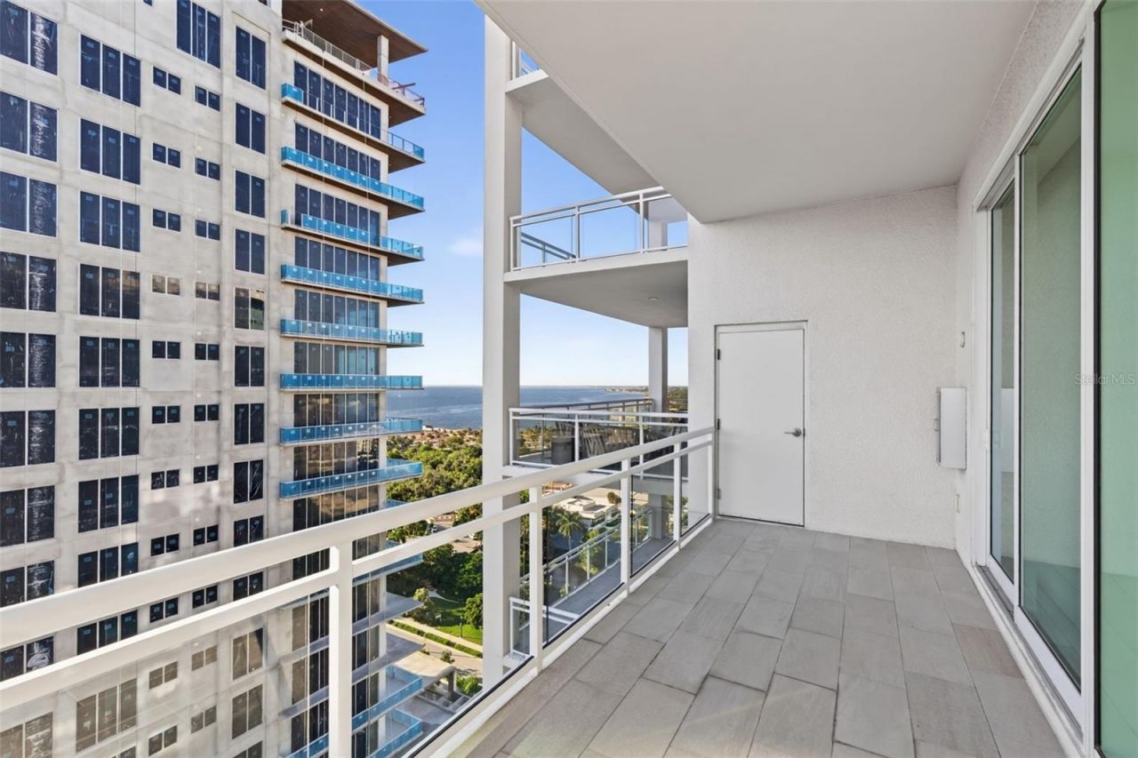 540 N Tamiami Trail, Unit 1604, Sarasota, FL 34236 Photo