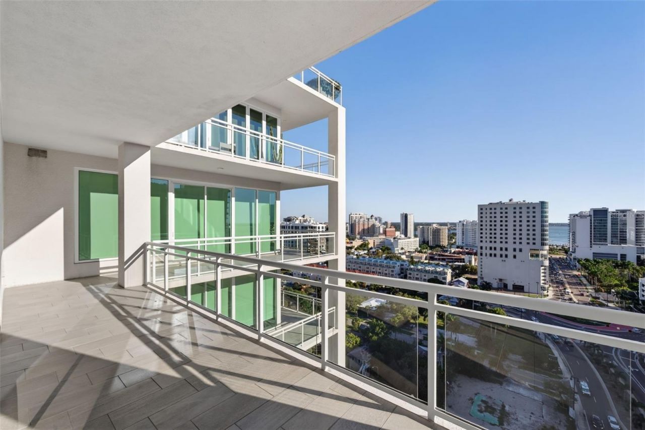 540 N Tamiami Trail, Unit 1604, Sarasota, FL 34236 Photo