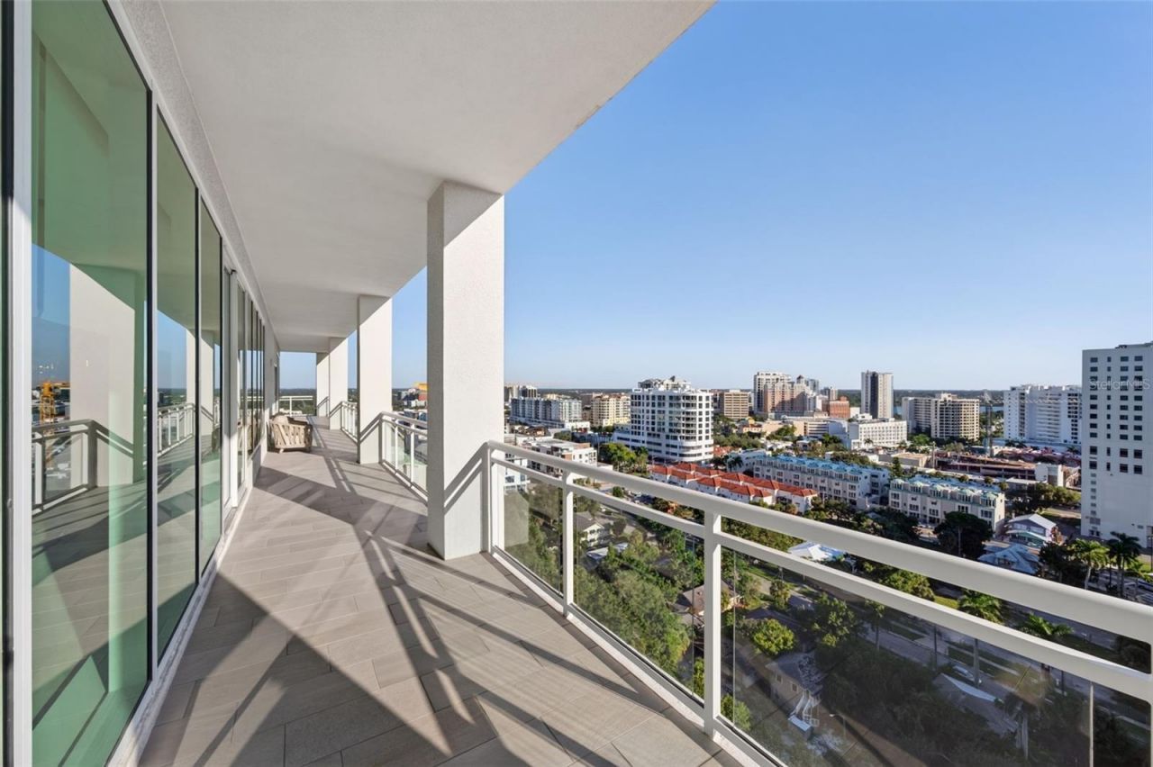 540 N Tamiami Trail, Unit 1604, Sarasota, FL 34236 Photo