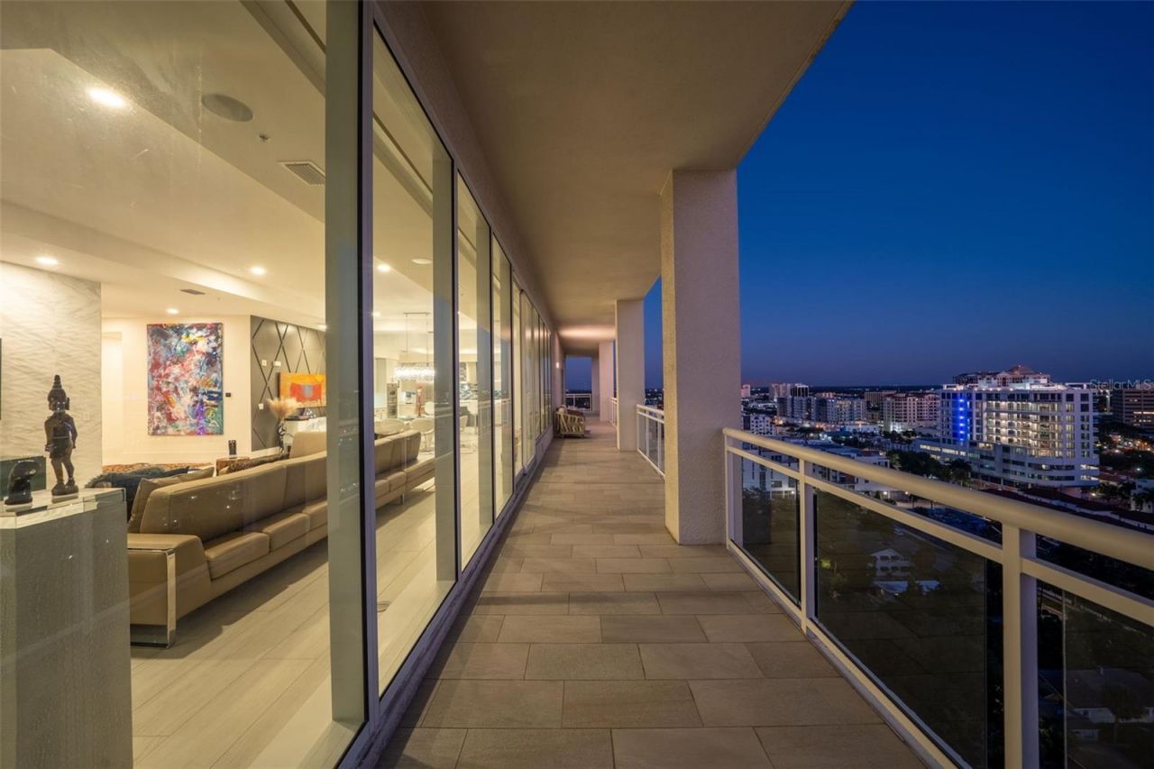 540 N Tamiami Trail, Unit 1604, Sarasota, FL 34236 Photo