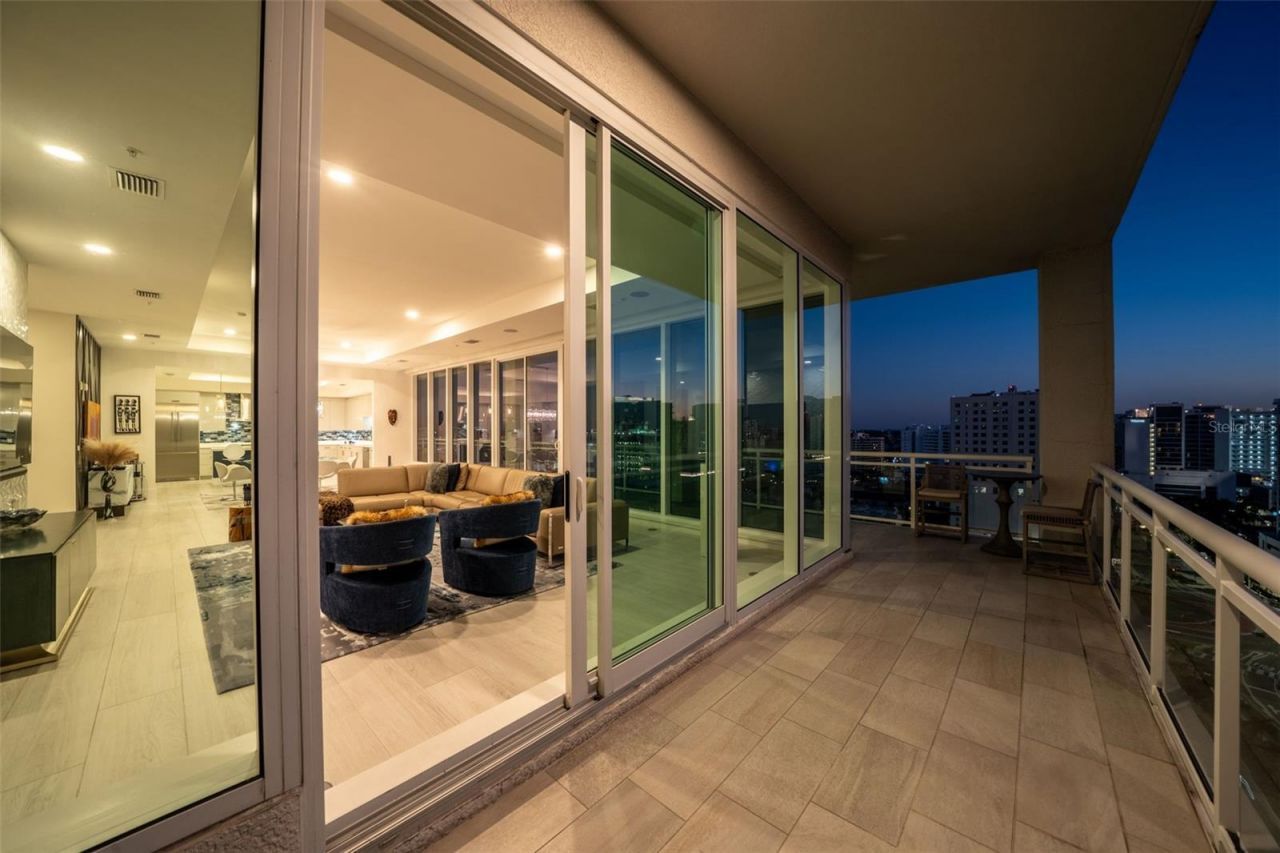 540 N Tamiami Trail, Unit 1604, Sarasota, FL 34236 Photo