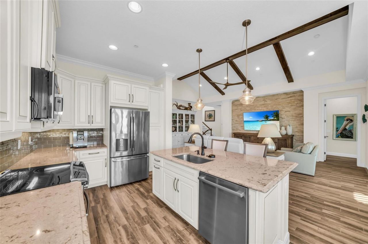 280 Saint Lucia Drive, Unit 202, Bradenton, FL 34209 Photo