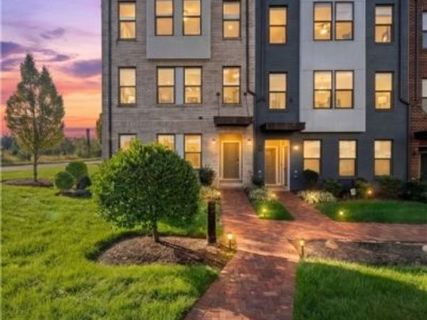 17 Flatwater Row , Unit A, Henrico, VA 23231