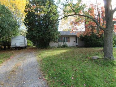 174 Prentiss, Henrietta, NY 14467