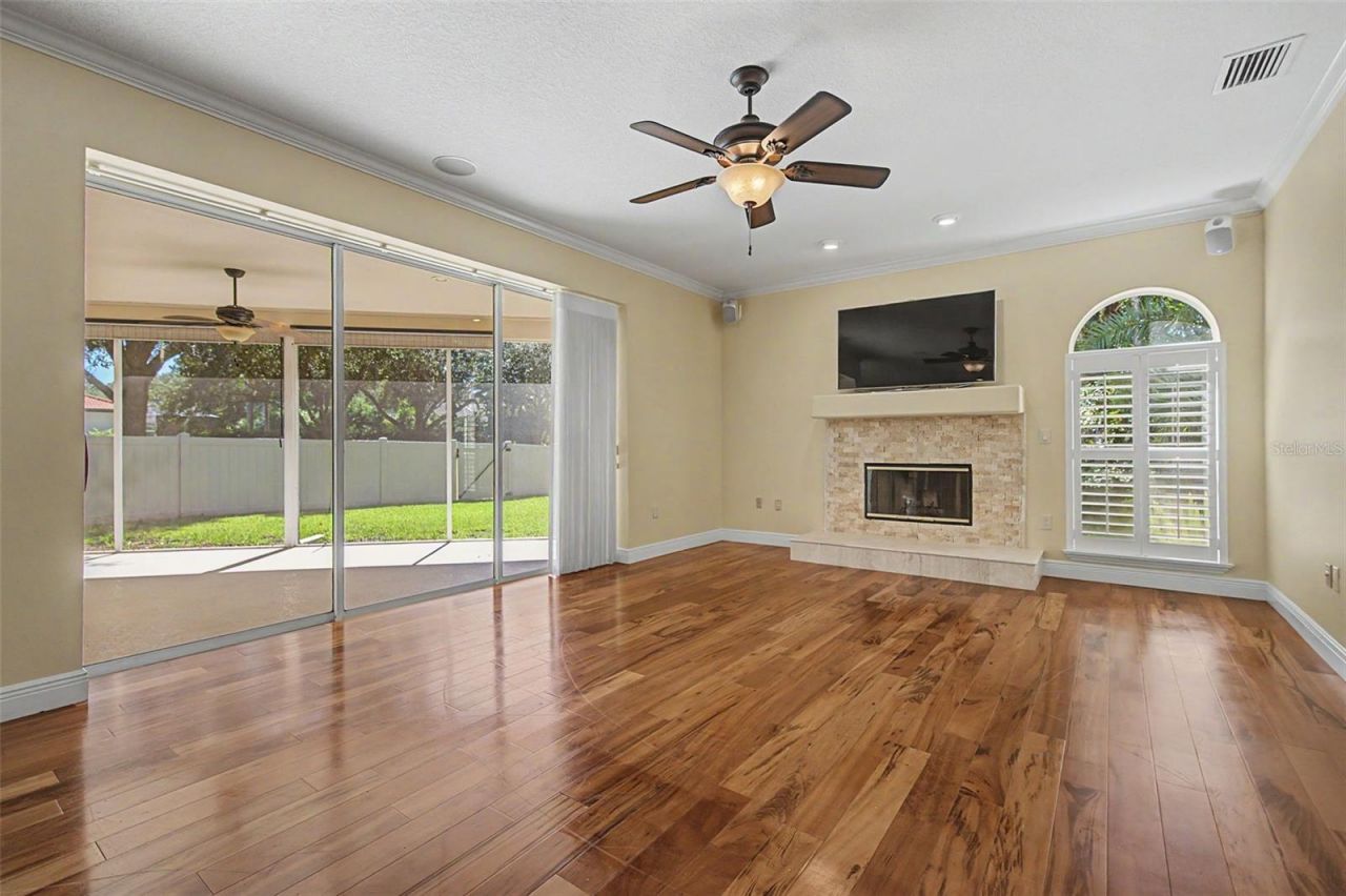 1558 E Lake Woodlands Parkway , Oldsmar, FL 34677 Photo
