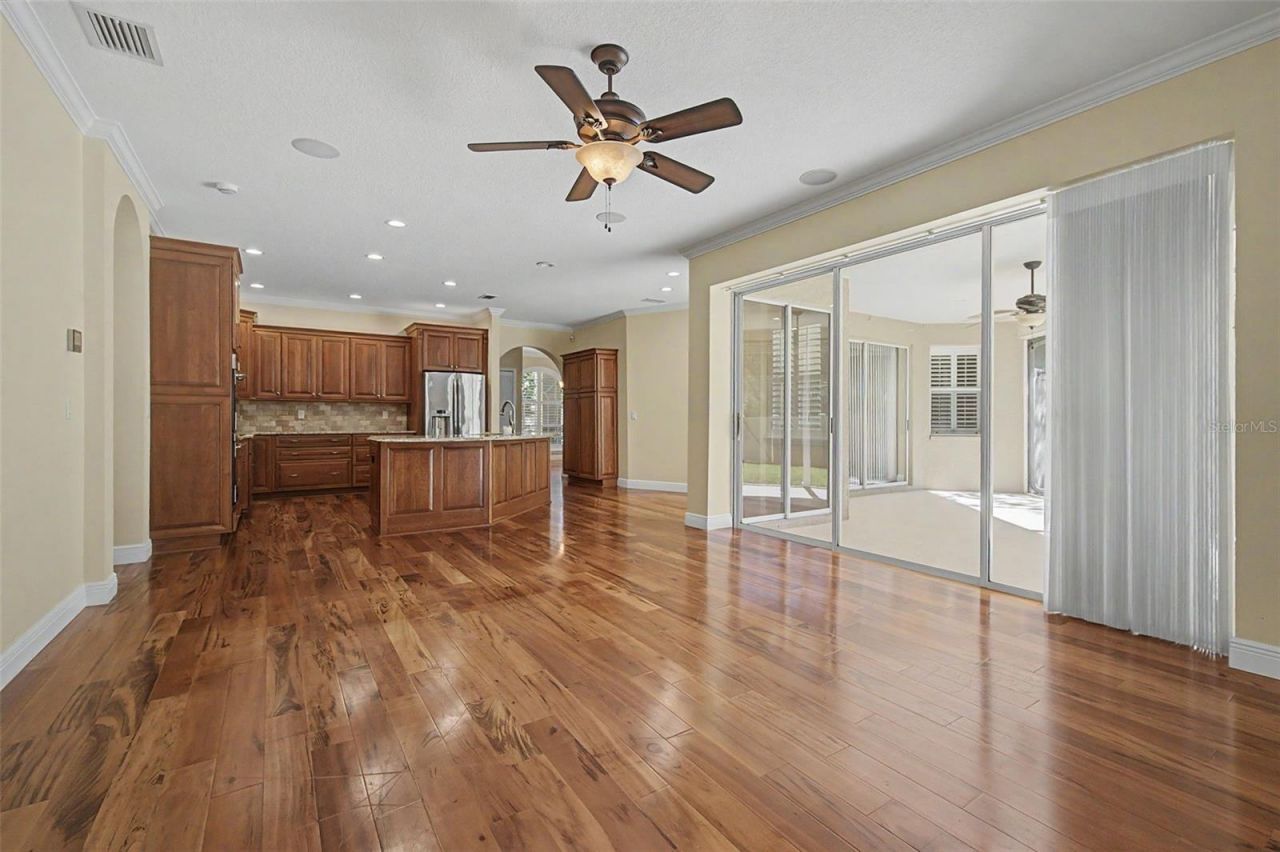 1558 E Lake Woodlands Parkway , Oldsmar, FL 34677 Photo