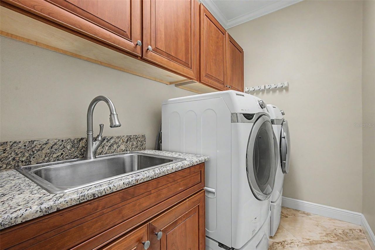 1558 E Lake Woodlands Parkway , Oldsmar, FL 34677 Photo