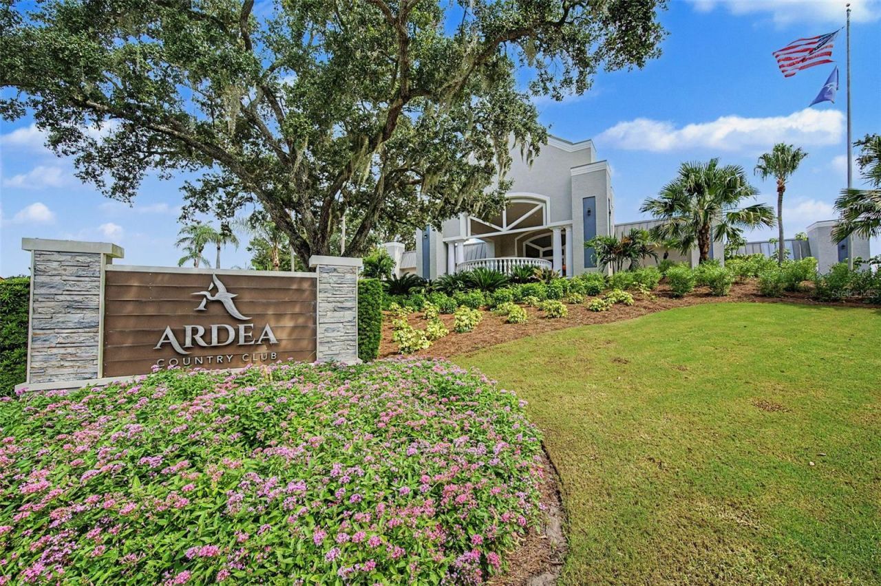 1558 E Lake Woodlands Parkway , Oldsmar, FL 34677 Photo