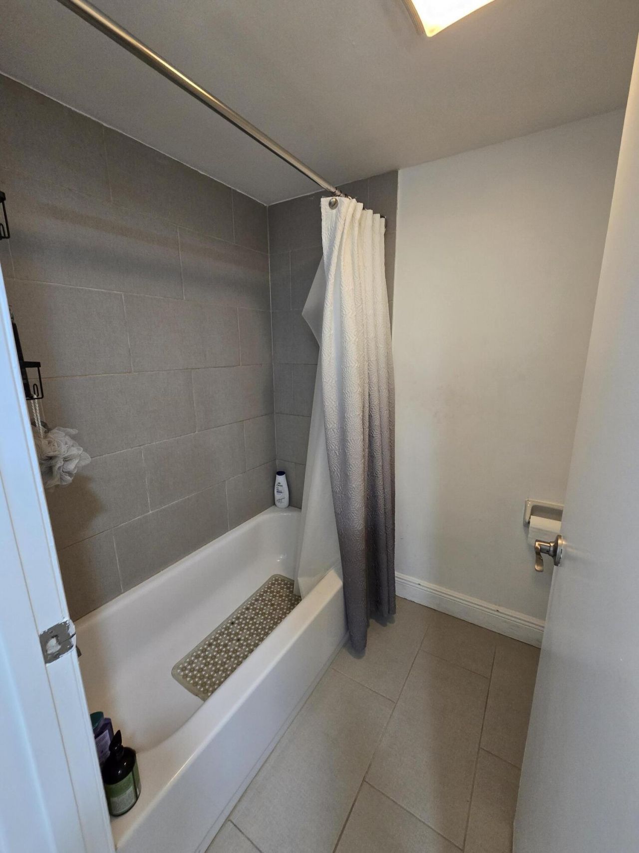 1560 Forest Lakes Circle, Unit B, West Palm Beach, FL 33406 Photo