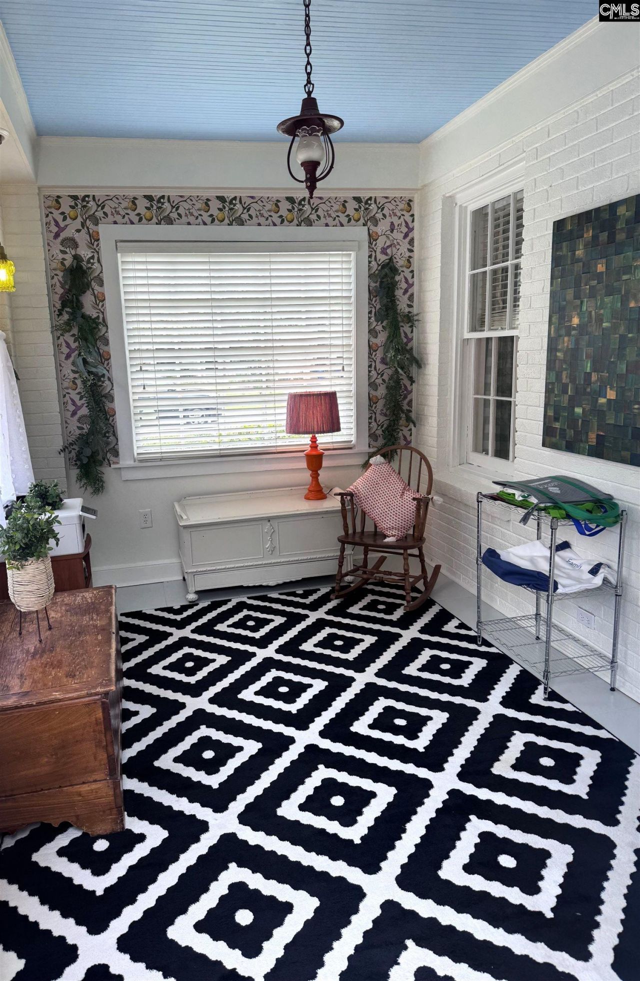 207 S Woodrow Street Photo 6
