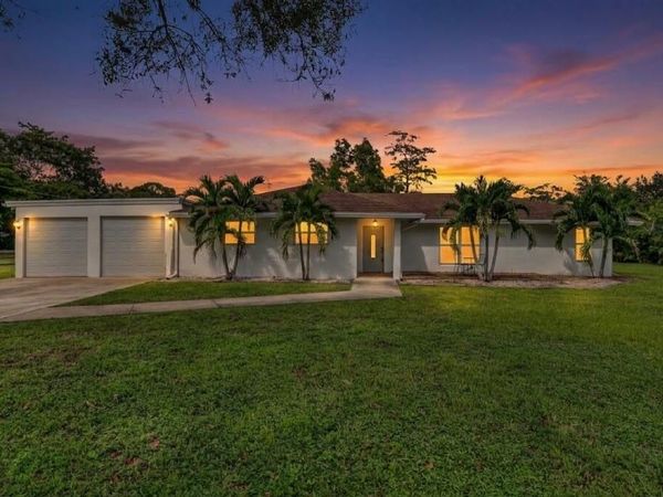 16141 Calder Drive E, The Acreage, FL 33470