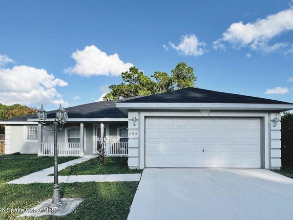 209 Krassner Drive NW, Palm Bay, FL 32907