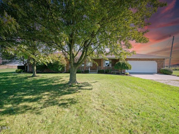 24910 Pemberville Road, Perrysburg, OH 43551