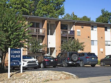 1215 WERTLAND ST , Unit B42, Charlottesville, VA 22903