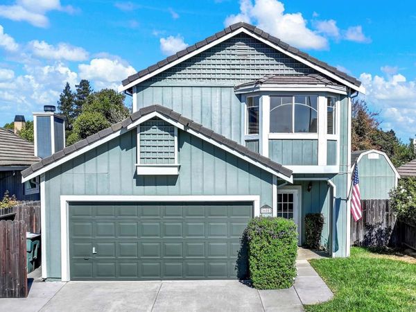 685 Poppy Circle, Vacaville, CA 95687
