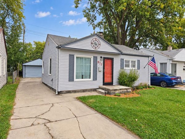 577 E Kalama Avenue, Madison Heights, MI 48071
