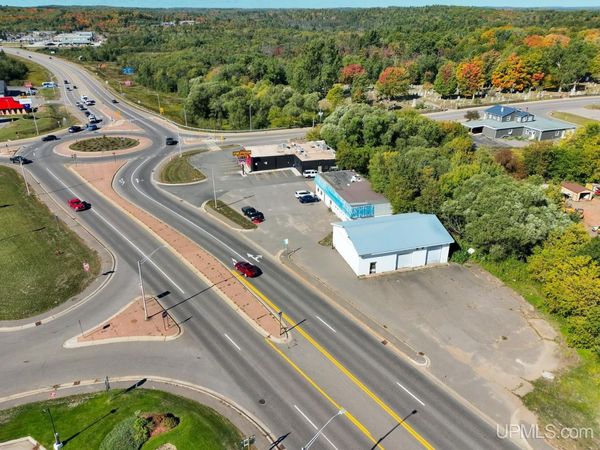 615 Palms Avenue, Ishpeming, MI 49849