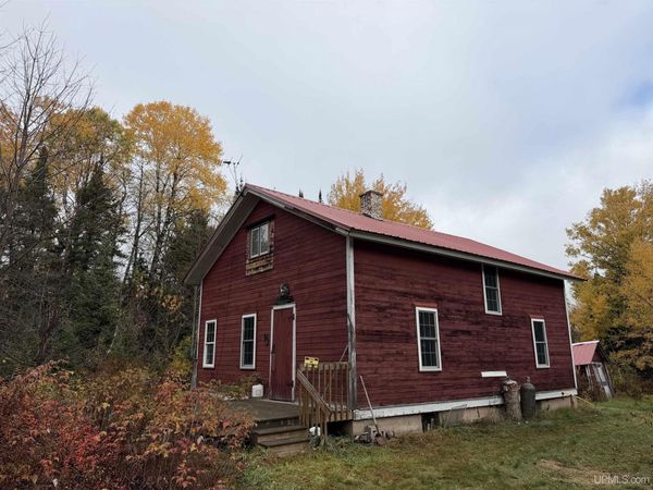 20750 Old US # 2 West Road, Watersmeet Twp, MI 49969