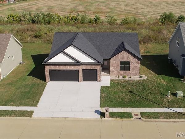 614 Mortar Street, Mascoutah, IL 62258