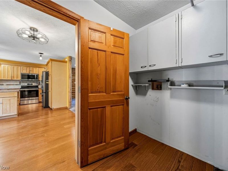 8520 Woodhill Drive, Chardon, OH 44024 Photo 22