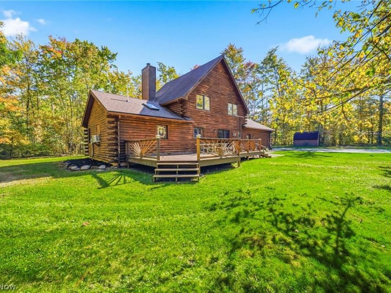 8520 Woodhill Drive, Chardon, OH 44024 Photo 7