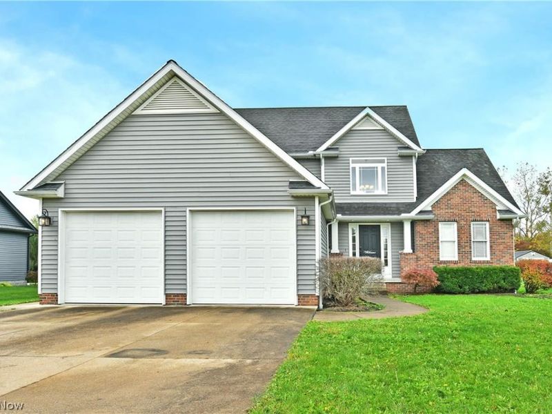 813 Dalton Drive NW, Warren, OH 44481 Photo 2