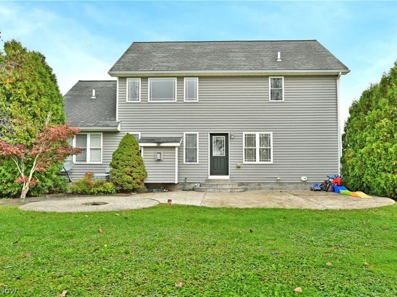 813 Dalton Drive NW, Warren, OH 44481 Photo 6