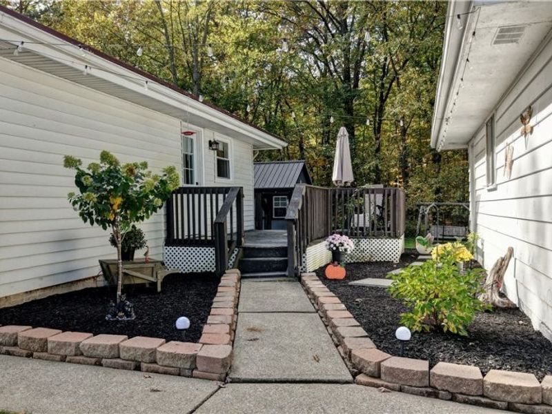 3165 Phalanx Mills Herner Road, Southington, OH 44470 Photo 8