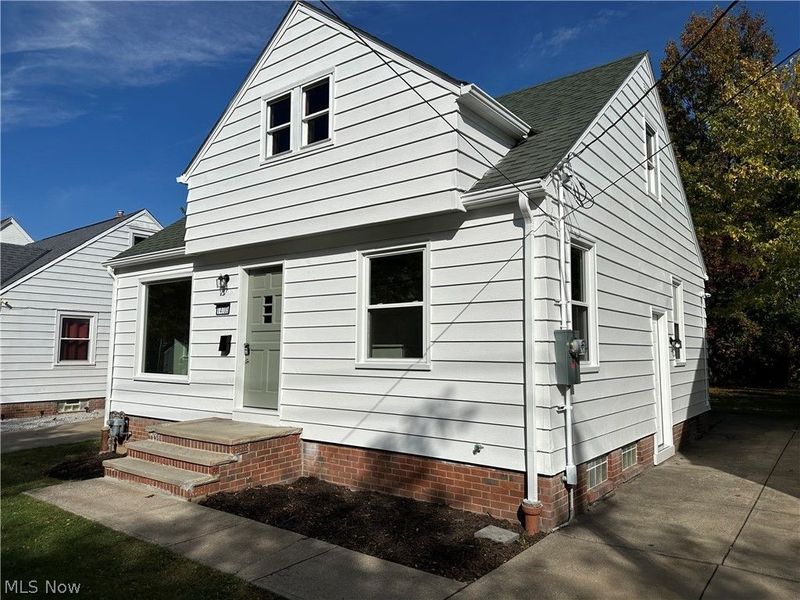 14705 Rockside Road, Maple Heights, OH 44137 Photo 3