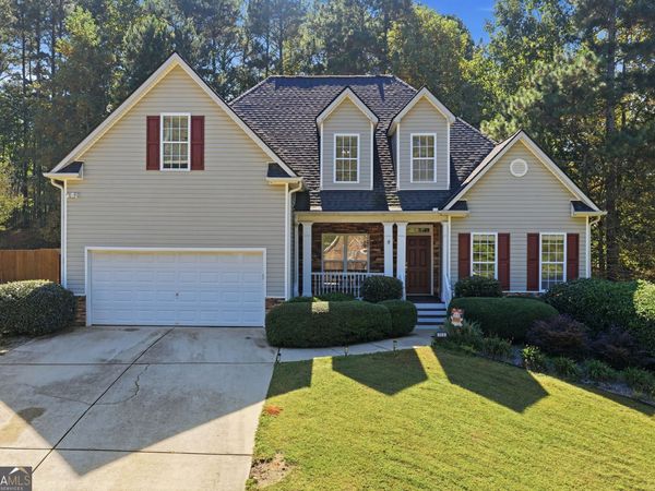 313 Vineyard Dr., Dallas, GA 30132