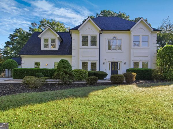 945 Brandon Ridge Drive, Roswell, GA 30075