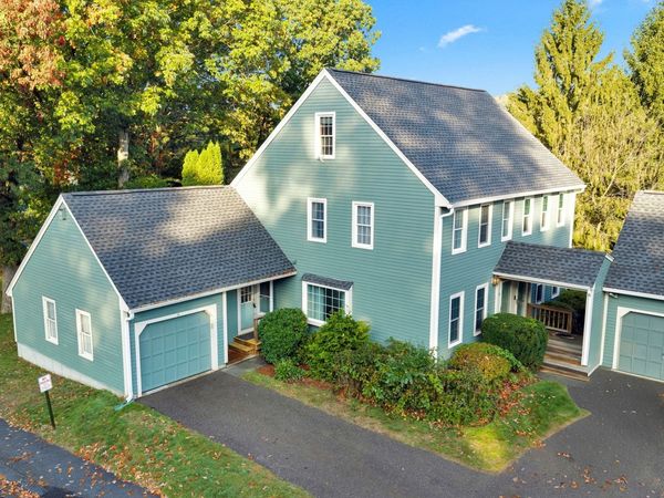 34 Brookdale Circle, Unit 34, Shrewsbury, MA 01545