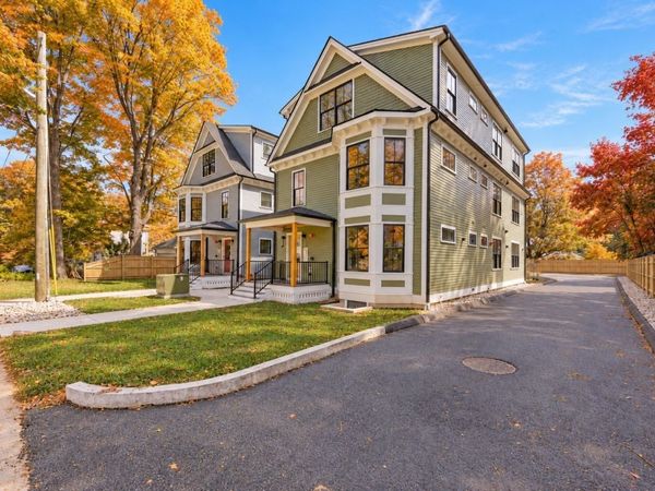 14 Garfield St., Unit B3, Northampton, MA 01062