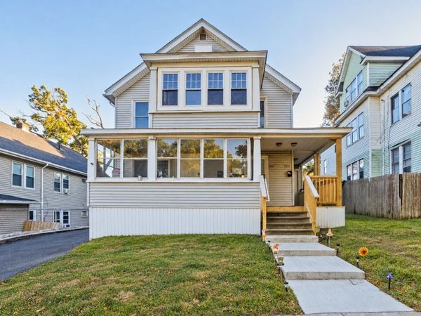 559-561 Wilbraham Rd, Springfield, MA 01109