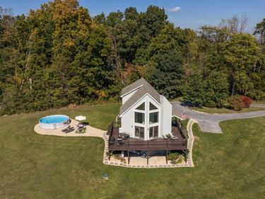 733 CHESTNUT RIDGE RD, STAUNTON, VA 24401