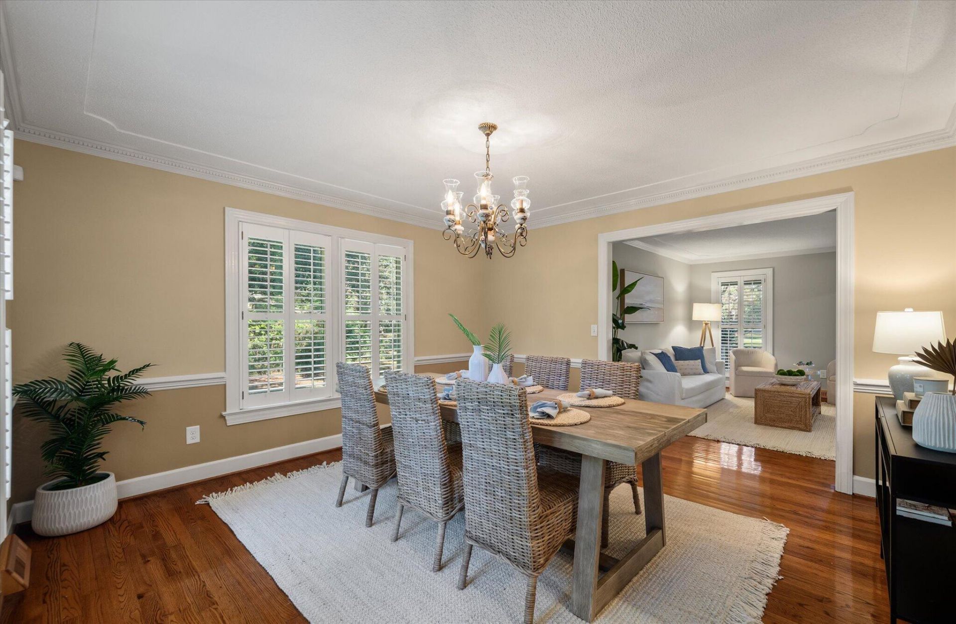 989 Three Trees Road Photo 12