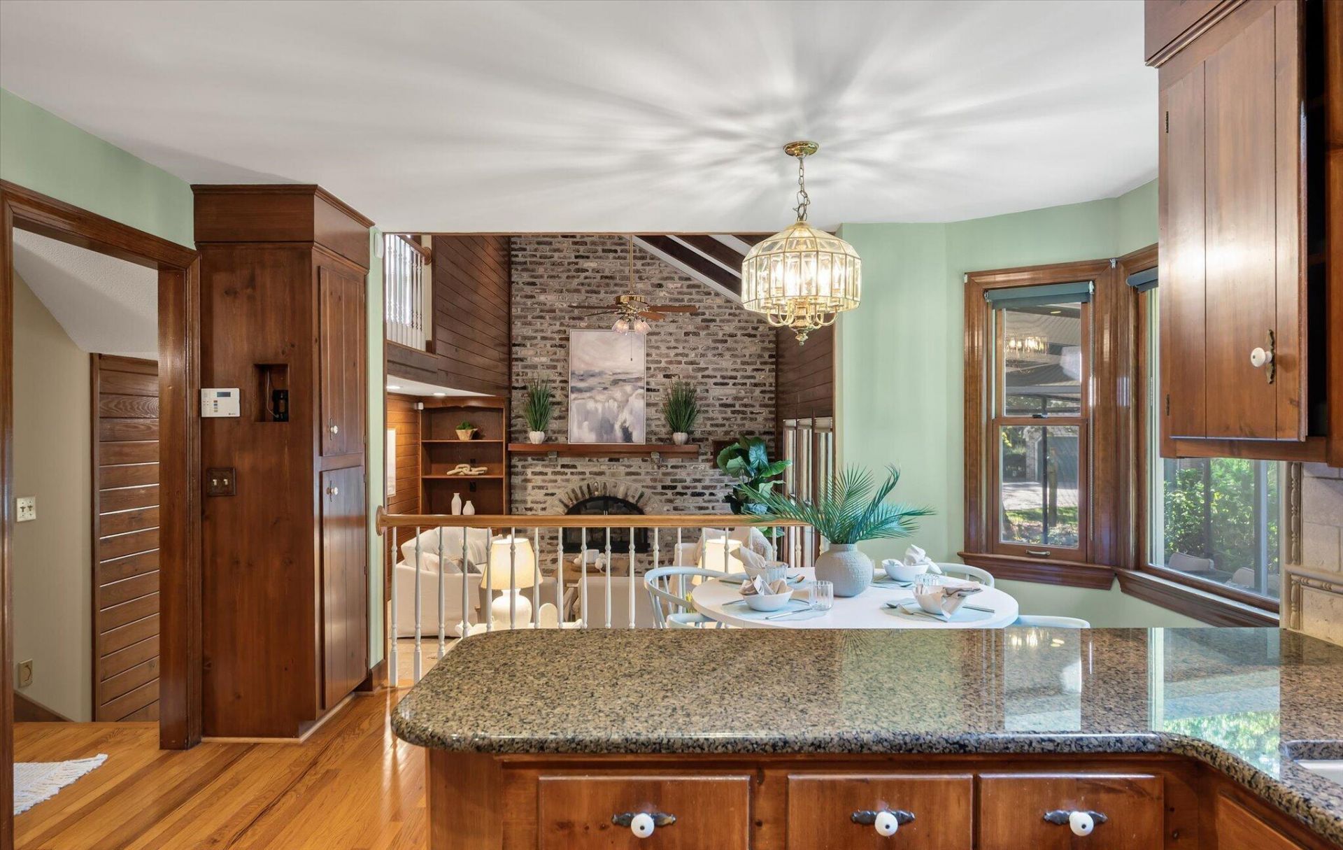 989 Three Trees Road Photo 14