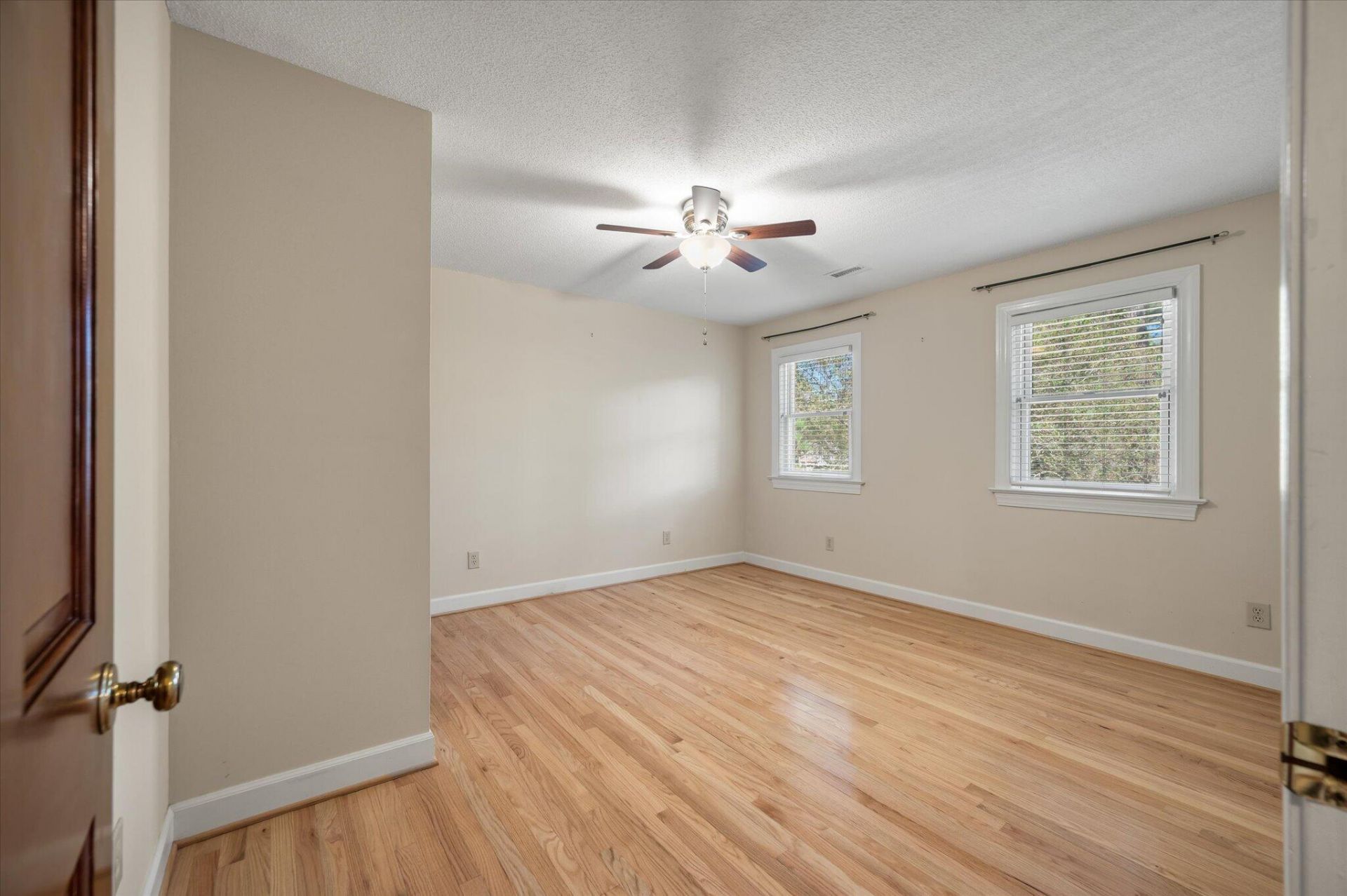989 Three Trees Road Photo 41