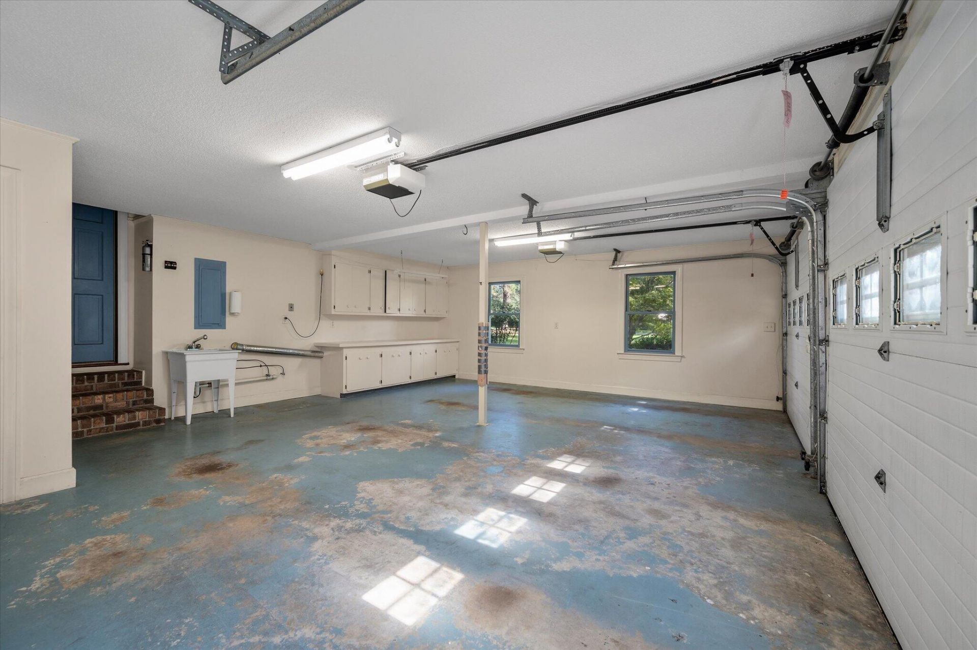 989 Three Trees Road Photo 55