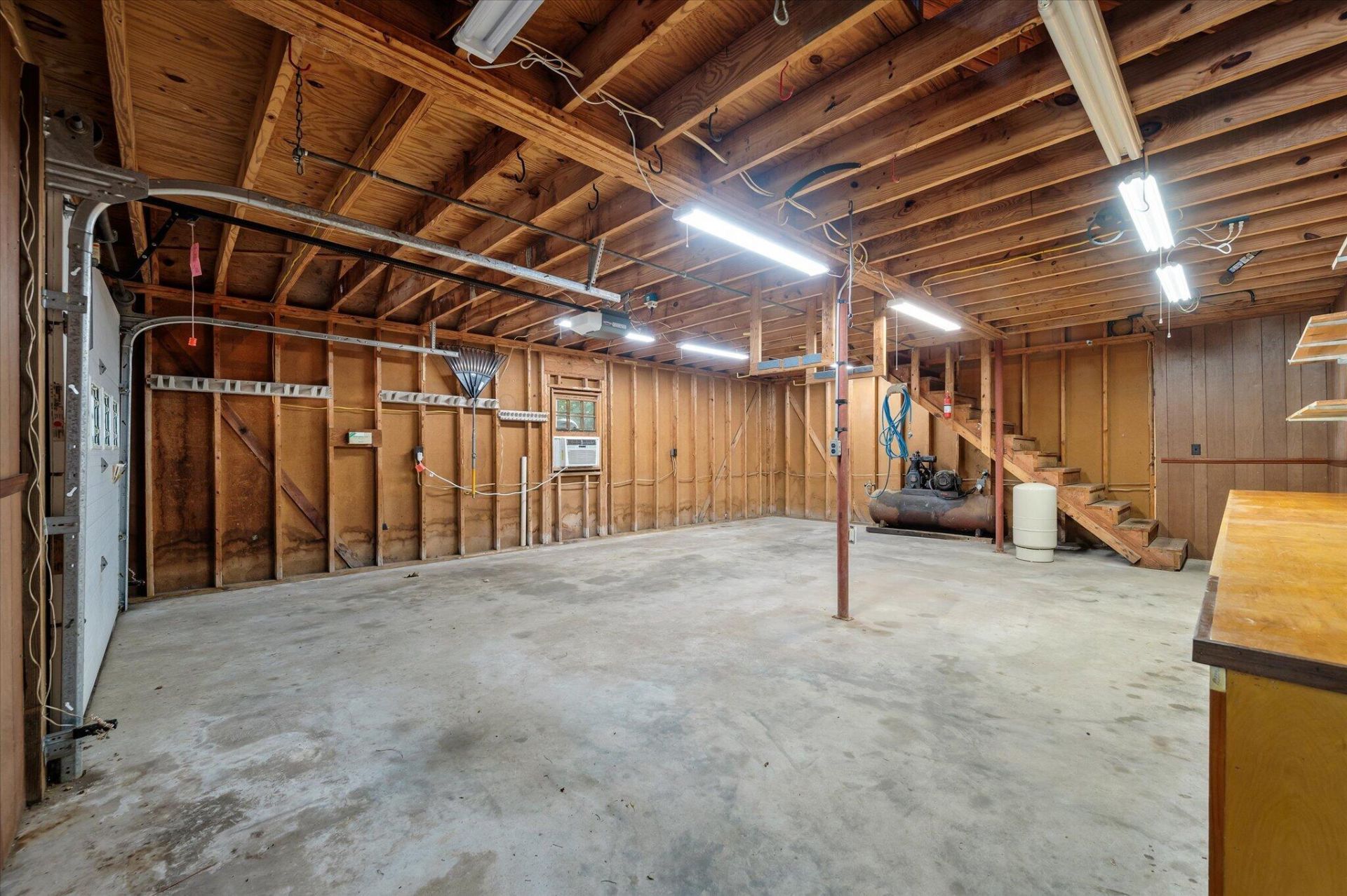 989 Three Trees Road Photo 57