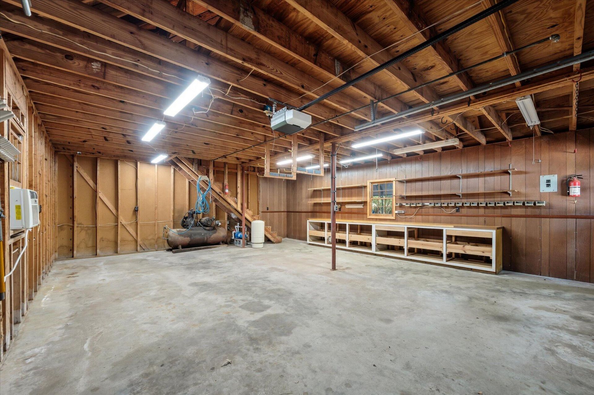 989 Three Trees Road Photo 58