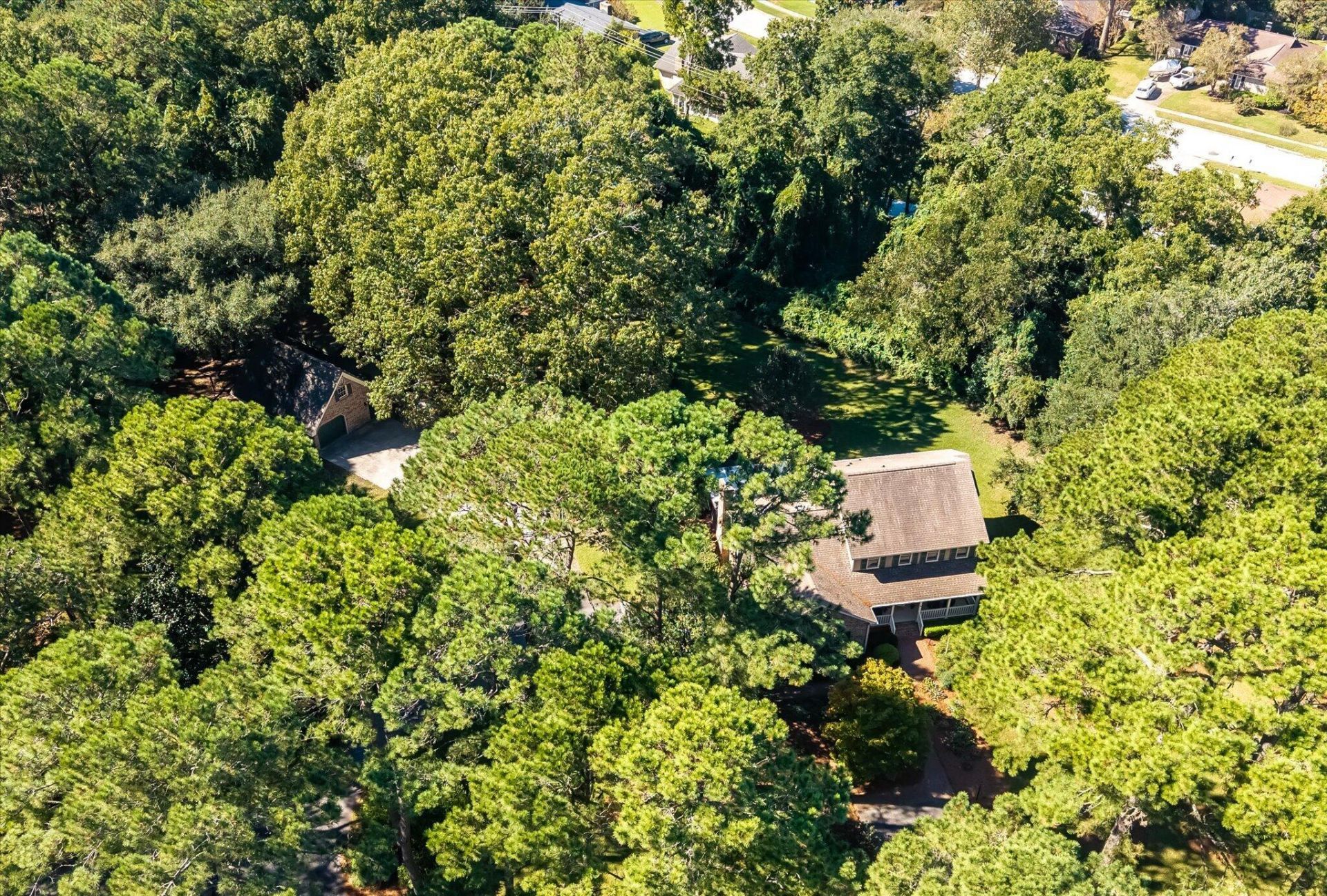 989 Three Trees Road Photo 84