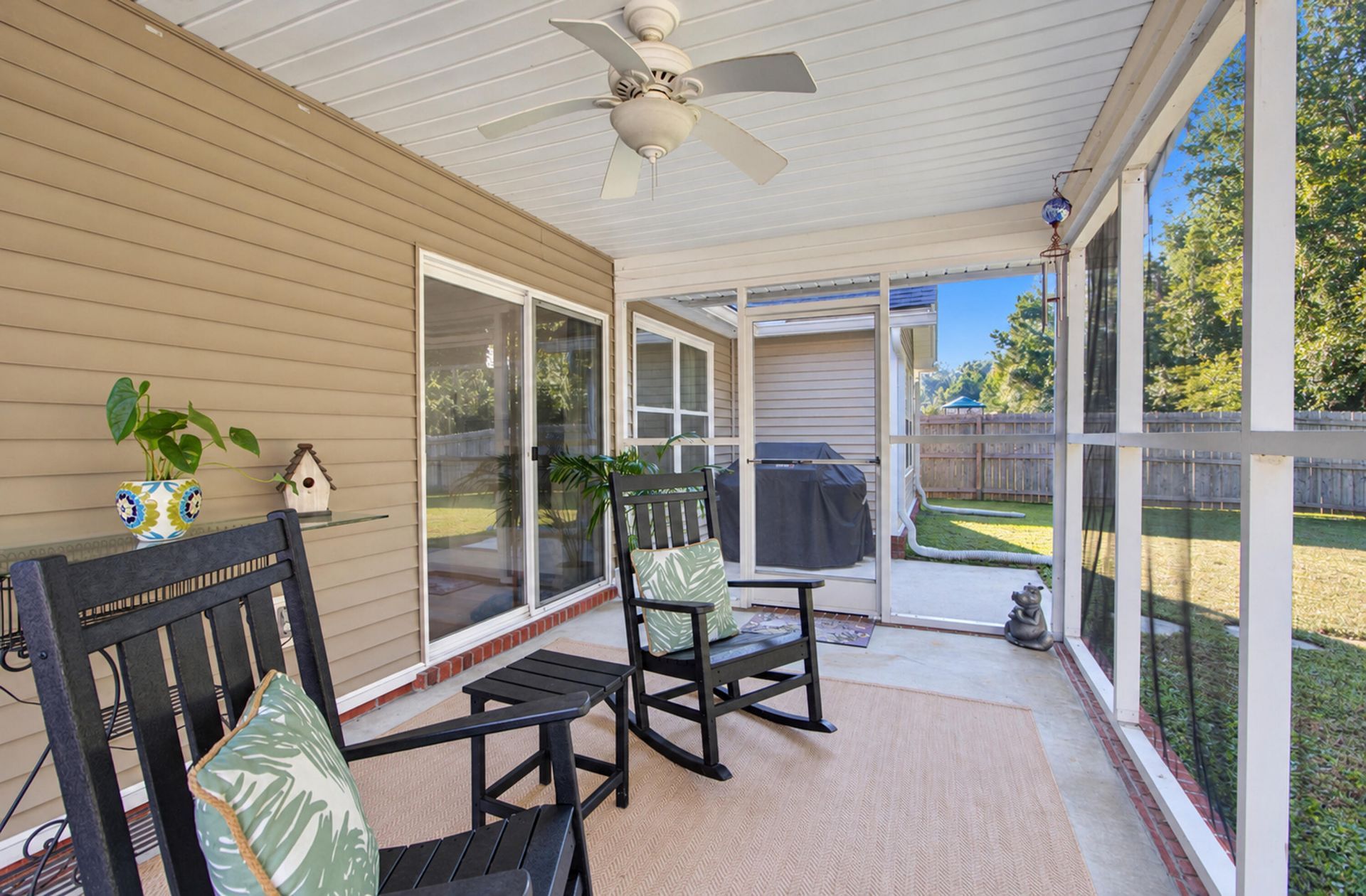592 Hainsworth Drive Photo 30