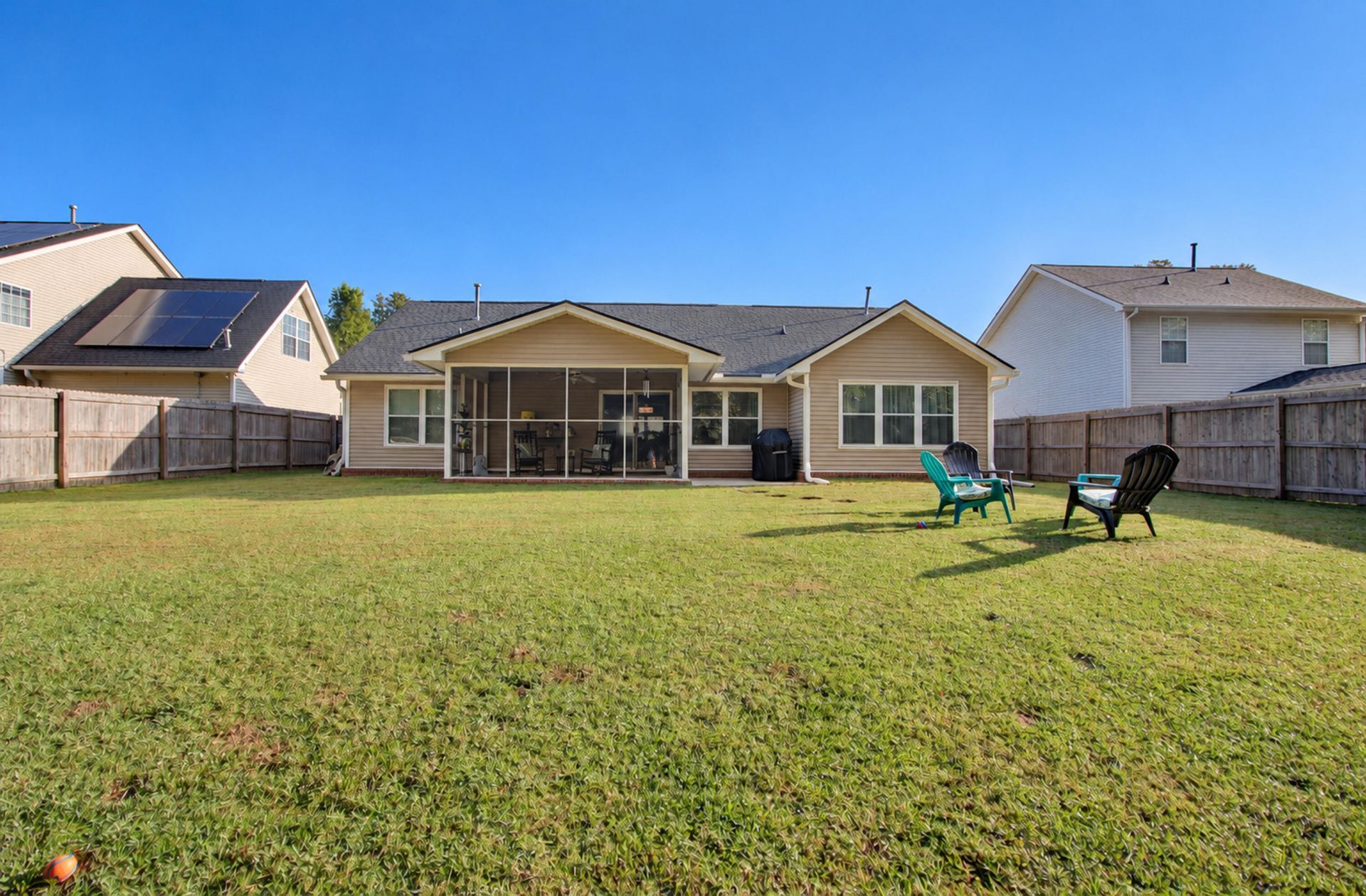 592 Hainsworth Drive Photo 36