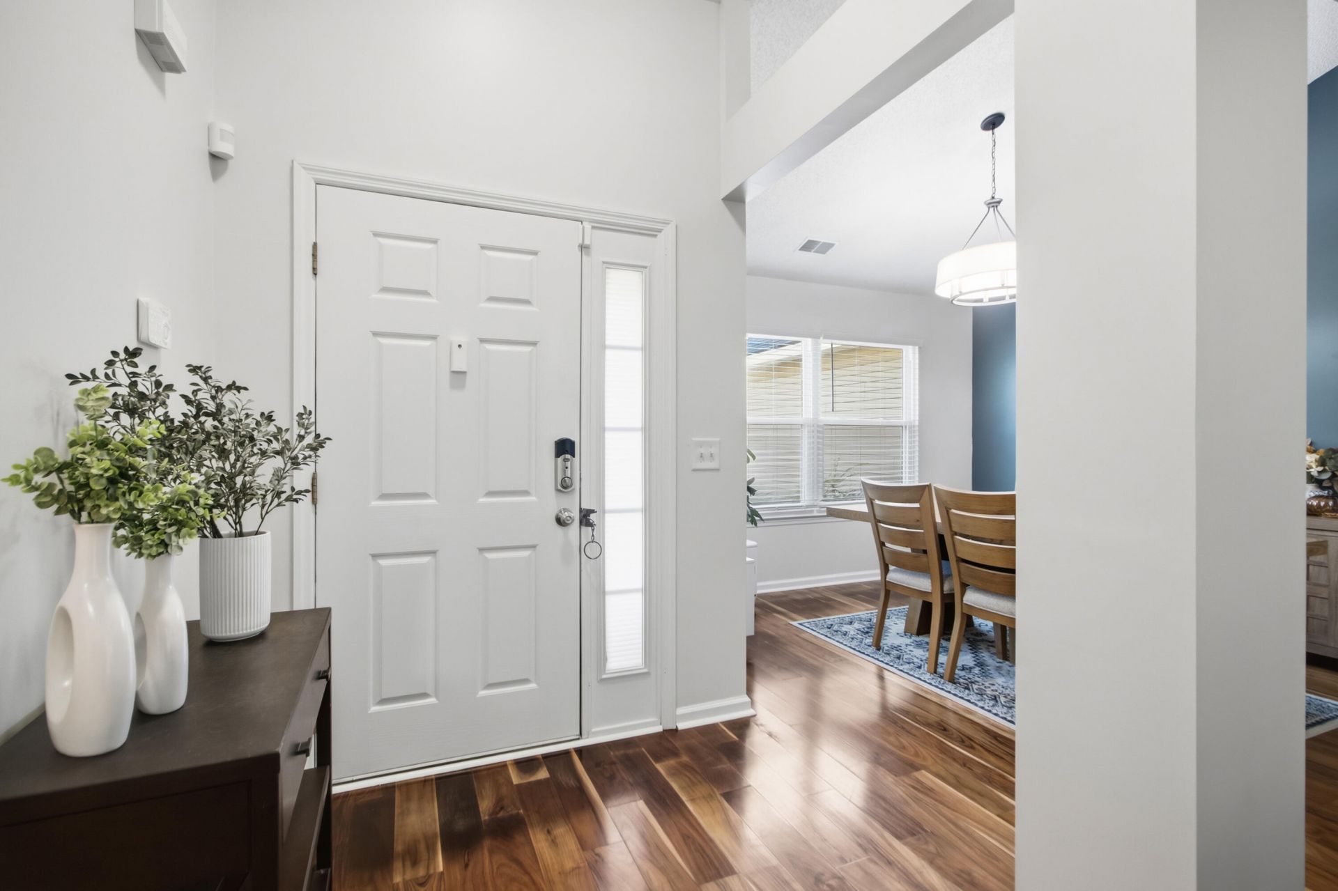 592 Hainsworth Drive Photo 4