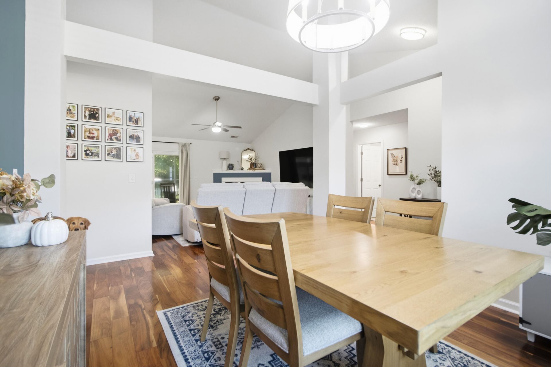 592 Hainsworth Drive Photo 6