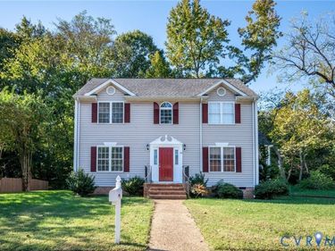 218 Breezy Hill Drive , Colonial Heights, VA 23834