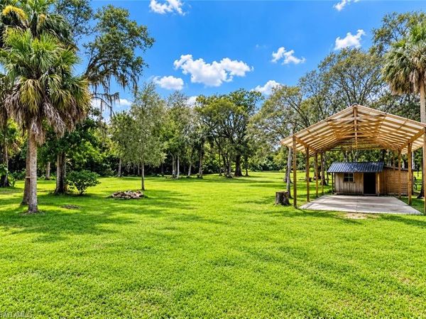 291 22nd ST NE, NAPLES, FL 34120