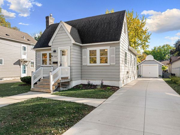 1109 6th Avenue NW, Austin, MN 55912